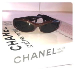 VINTAGE CHANEL SUNGLASSES